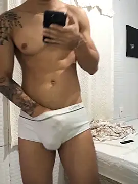 Snapshot of dot_21cm_ chatting on 04.01.26 dot 21cm online show from 04.01.26