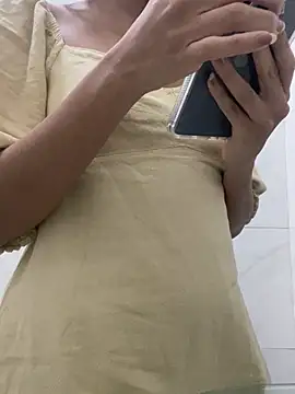 EweXZZ online show from 04.20.26