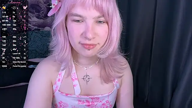 LolaDollyMur online show from 12.20.25