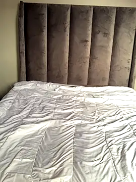 Snapshot of cuddlegiantbear chatting on 11.25.25 cuddlegiantbear online show from 11.25.25