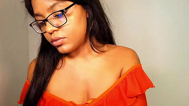 xoeewinters online show from 12.19.25