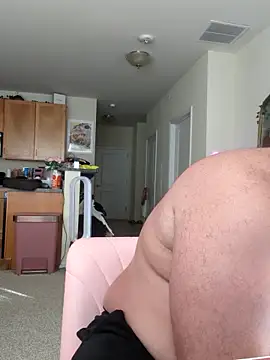 Snapshot of BigBearforCuddles chatting on 04.22.26 BigBearforCuddles online show from 04.22.26