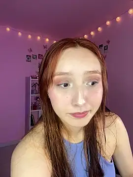 Snapshot of Davne_ chatting on 02.10.26 Davne online show from 02.10.26