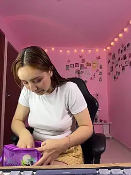 Davne  online show from 04.13.26