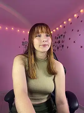 Snapshot of Davne_ chatting on 06.25.26 Davne online show from 06.25.26