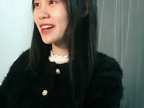 Snapshot of Nunaa18 chatting on 12.14.25 Nunaa18 online show from 12.14.25