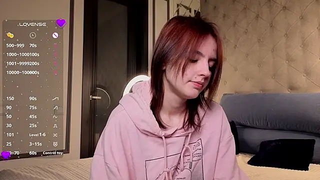 SharaSauer online show from 04.12.26