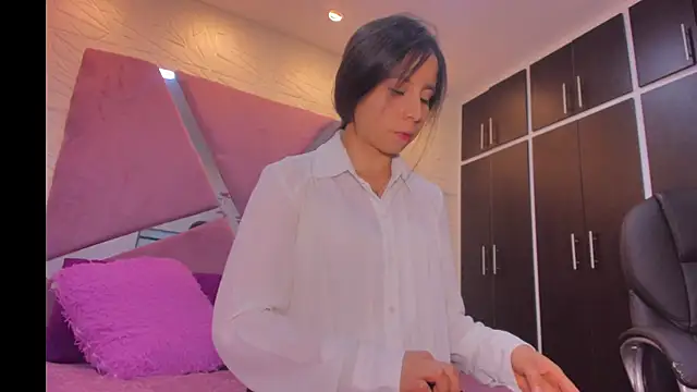 Snapshot of sol-angel chatting on 06.12.26 sol-angel online show from 06.12.26