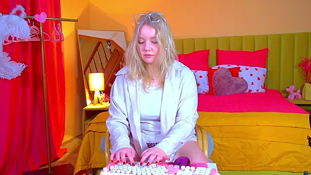 EmilyEvanse online show from 03.03.26