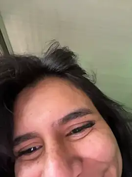 SaraAndrade  online show from 03.24.26