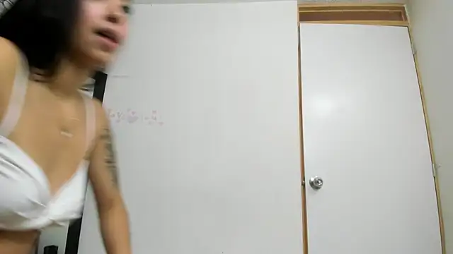 angel pink7 online show from 12.16.25