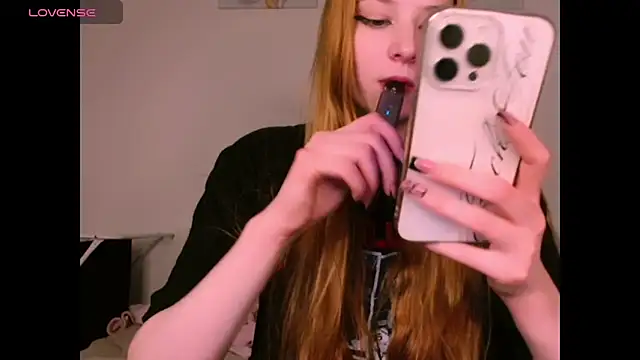  Milana Sparkl75  online show from 03.25.26