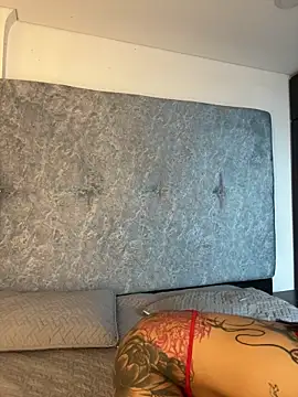 Snapshot of Evangelinne__hell chatting on 11.28.25 Evangelinne hell online show from 11.28.25