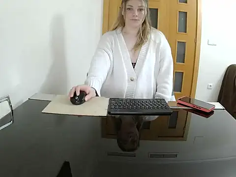 Adelyxveex online show from 01.08.26