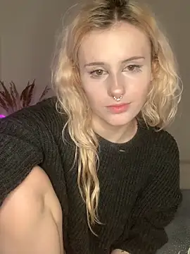 MilaElin online show from 12.04.25