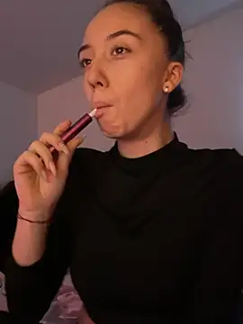 CristinaSw online show from 12.16.25