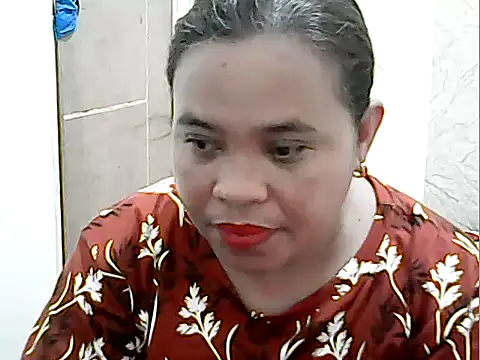 Snapshot of cutechubby chatting on 11.30.25 cutechubby online show from 11.30.25