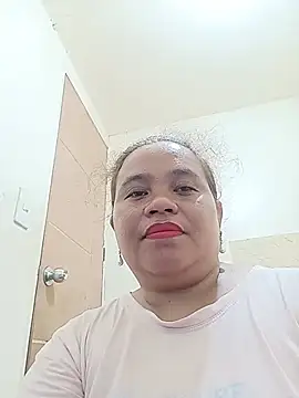 Snapshot of cutechubby chatting on 05.30.26 cutechubby online show from 05.30.26