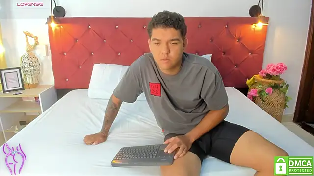  bonnyandclyde online show from 01.19.26