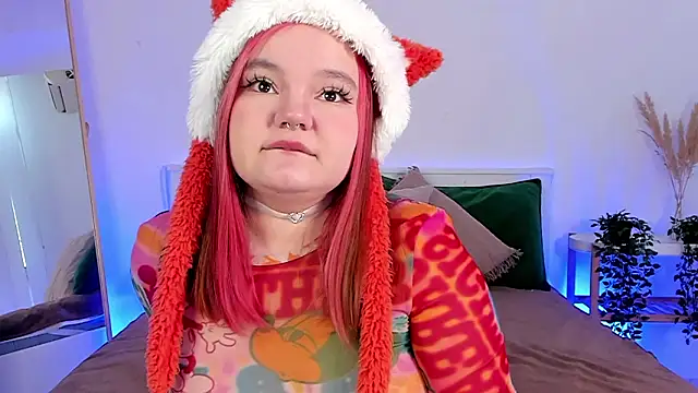 Snapshot of Rose_Luvv chatting on 02.02.26 Rose Luvv online show from 02.02.26