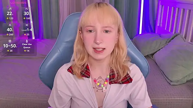 Snapshot of _Babyface_ chatting on 06.17.26 Babyface online show from 06.17.26