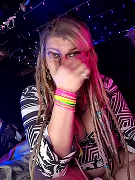 Horny hippie online show from 10.28.25