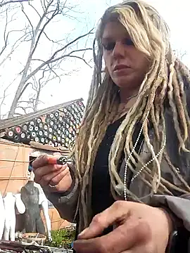 Horny hippie online show from 02.08.26