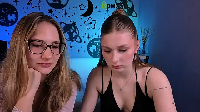 Snapshot of mary_meow_hot chatting on 04.30.26 mary meow hot online show from 04.30.26