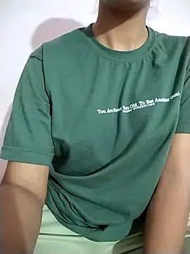 RASHMI SHARMA9 online show from 04.09.26