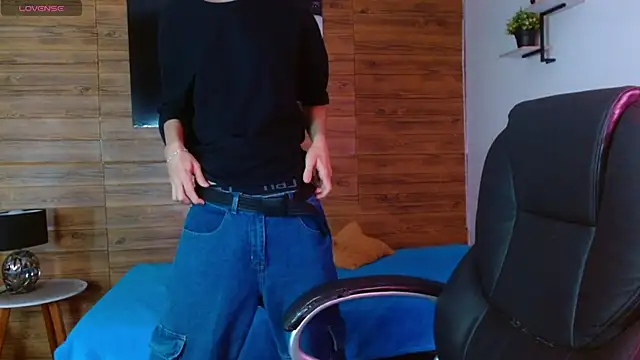 Michaelkoiv online show from 11.29.25