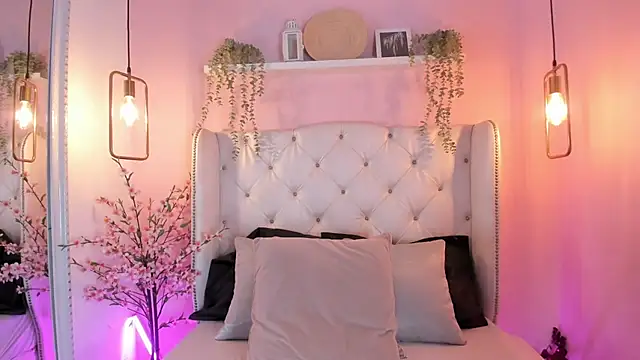 AmberHarpper online show from 03.28.26