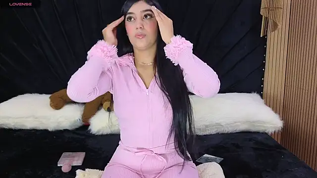 Snapshot of Venus_Horney chatting on 03.27.26 Venus Horney online show from 03.27.26