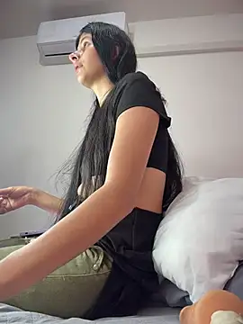 ZafiraNavarro online show from 03.31.26