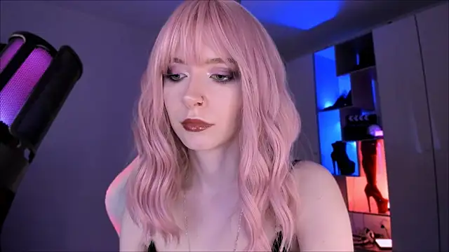 Snapshot of Mistress_Iris chatting on 07.27.26 Mistress Iris online show from 07.27.26