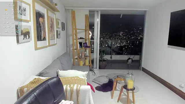 Snapshot of anny_beiker chatting on 04.27.26 anny beiker online show from 04.27.26