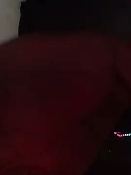 Snapshot of theyllorwillian chatting on 05.16.26 theyllorwillian online show from 05.16.26