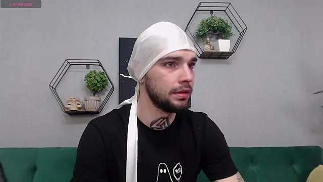 KaneHunter online show from 04.15.26