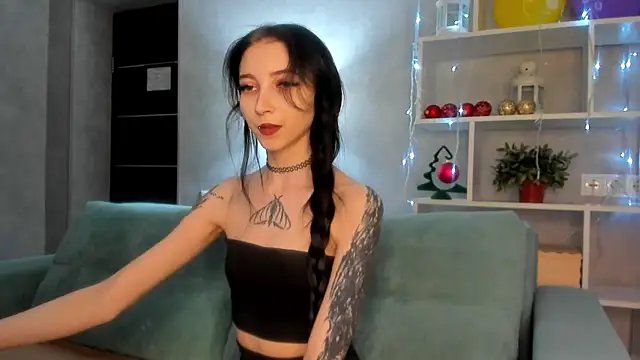 Snapshot of Ellen_Hops chatting on 02.09.26 Ellen Hops online show from 02.09.26