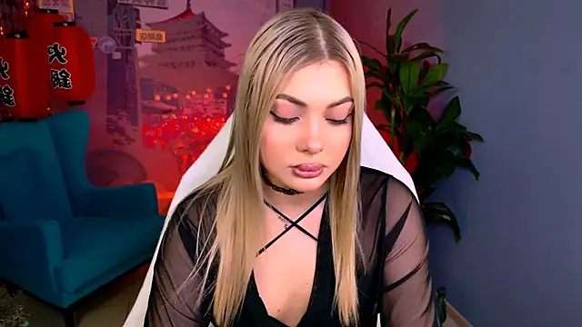 Snapshot of HyileyClark chatting on 02.21.26 HyileyClark online show from 02.21.26