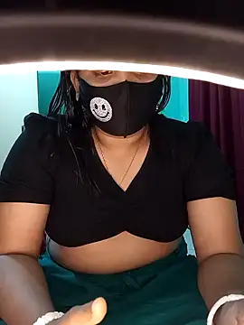 Snapshot of priya2098 chatting on 02.14.26 priya2098 online show from 02.14.26