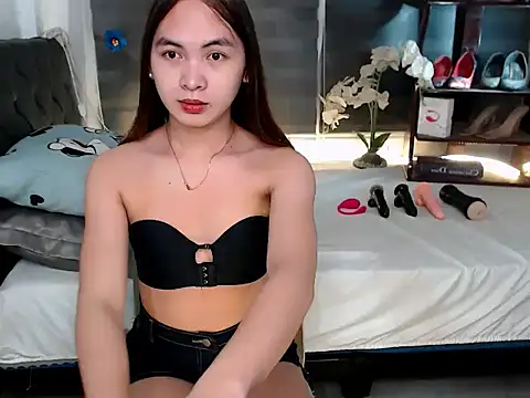 sylvannia cumslut online show from 02.17.26