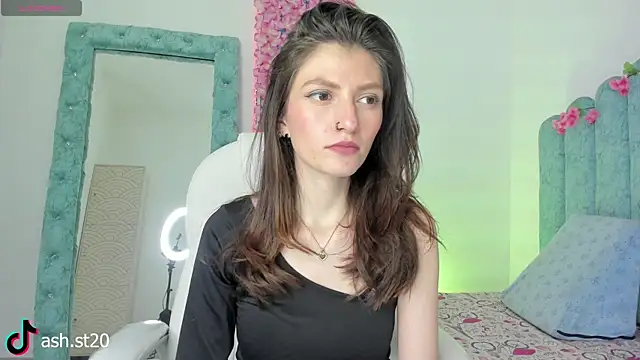 Snapshot of Ash_20_ chatting on 07.23.26 Ash 20 online show from 07.23.26