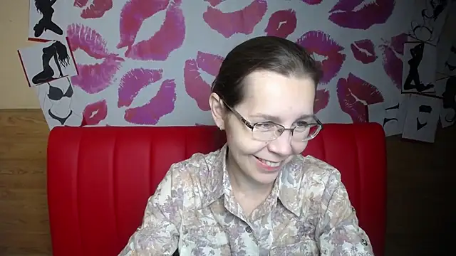 Snapshot of DaisyEdit chatting on 12.14.25 DaisyEdit online show from 12.14.25