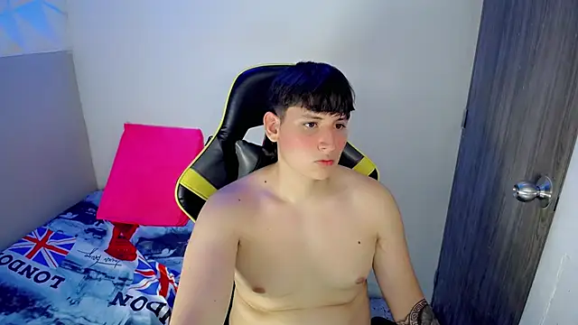 Snapshot of d_moneyy_ chatting on 02.25.26 d moneyy online show from 02.25.26