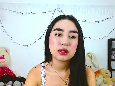 Snapshot of SiennaLorens chatting on 01.13.26 SiennaLorens online show from 01.13.26