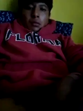 Snapshot of Angelcruz13 chatting on 11.29.25 Angelcruz13 online show from 11.29.25