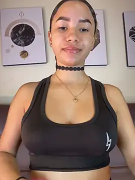 Snapshot of ZoeyFierce chatting on 02.19.26 ZoeyFierce online show from 02.19.26