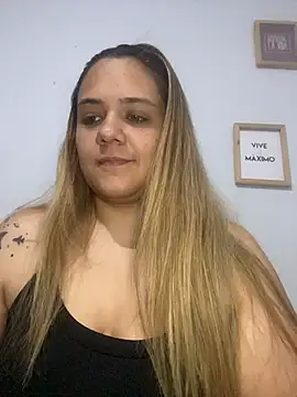 Snapshot of LoreinnFox chatting on 04.08.26 LoreinnFox online show from 04.08.26