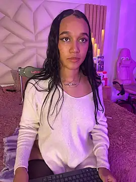 coraline vera online show from 04.15.26