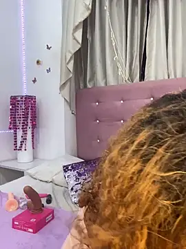 Snapshot of Valery_Roussee01 chatting on 12.04.25 Valery Roussee01 online show from 12.04.25